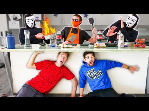 ​Funny Cooking Challenge Fails on YouTube​