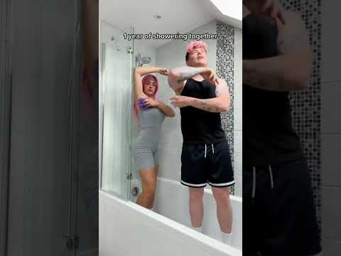 Month of Dating vs 1 Year of Dating | Funny Relationship Comparison